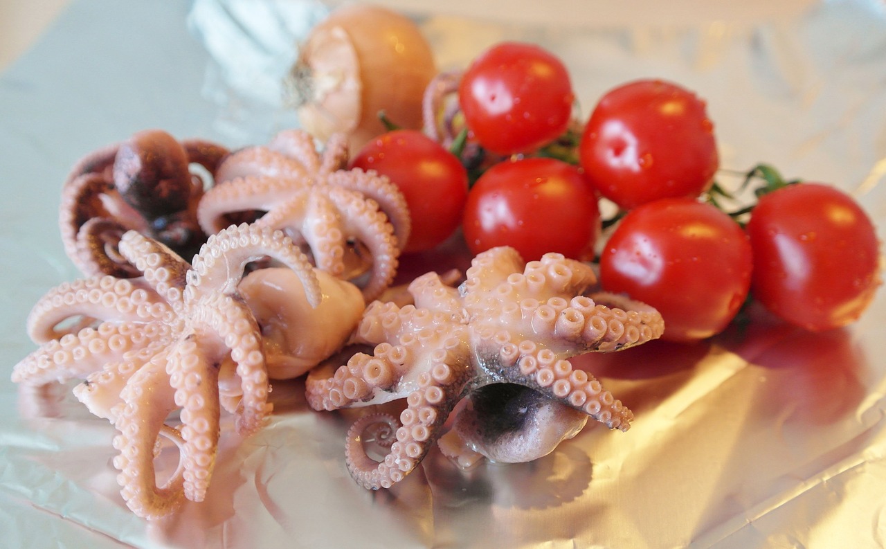 Can Dogs Eat Calamari? (Squid, Shrimp Etc…)